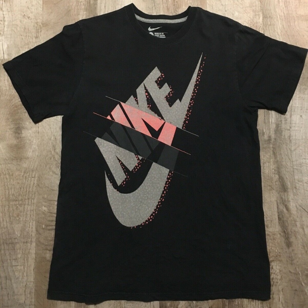Nike Black Grey Pink Short Sleeve T shirt size L